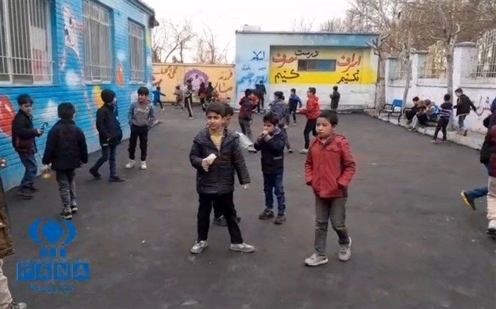 دانش‌آموزان دبستان گل‌ها به همت خیر مدرسه‌یار، زندگی را بازی و تمرین می‌کنند/فیلم