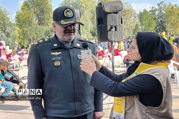 نواختن زنگ انقلاب اسلامی در مدارس شهرستان بهبهان