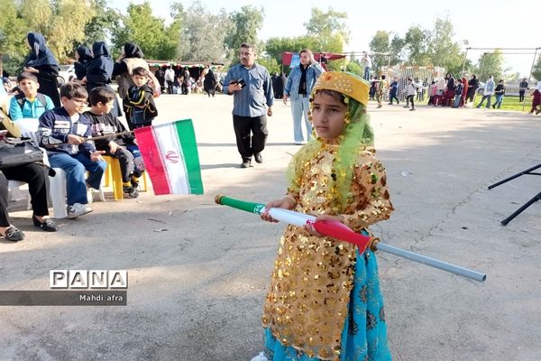 نواختن زنگ انقلاب اسلامی در مدارس شهرستان بهبهان