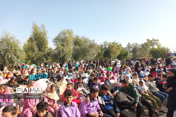 نواختن زنگ انقلاب اسلامی در مدارس شهرستان بهبهان