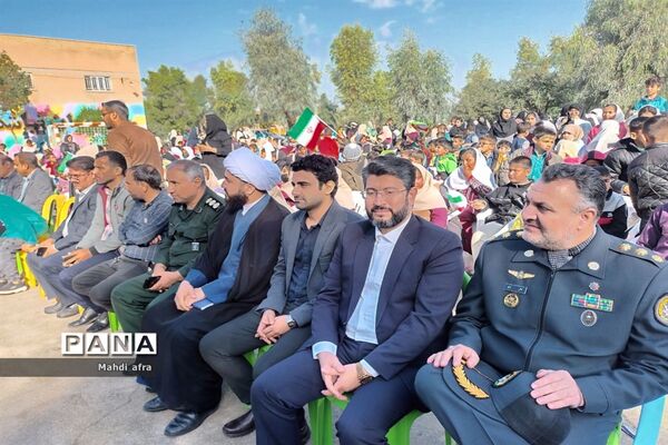 نواختن زنگ انقلاب اسلامی در مدارس شهرستان بهبهان