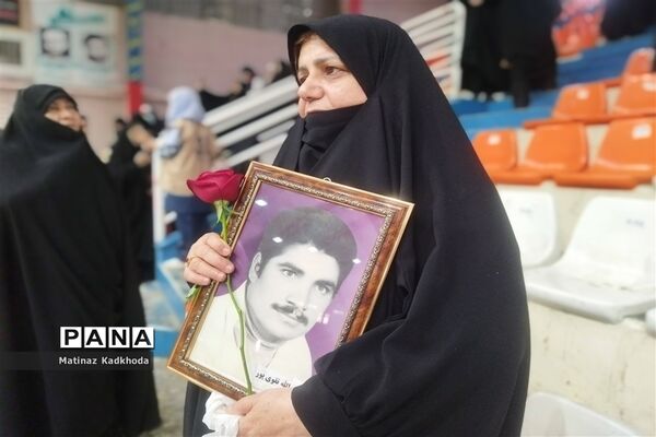 جنگ شادی ویژه برنامه‌ دهه‌ فجر انقلاب اسلامی در مشهد