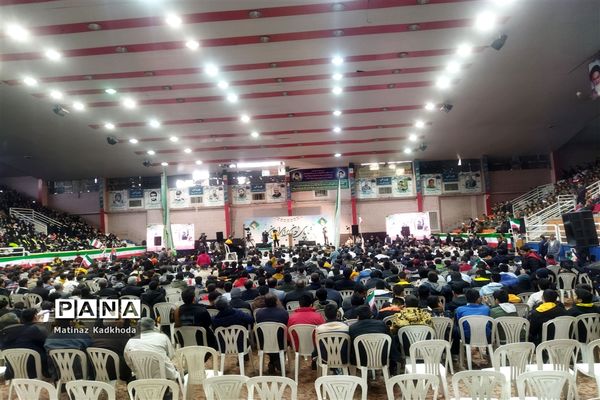 جنگ شادی ویژه برنامه‌ دهه‌ فجر انقلاب اسلامی در مشهد