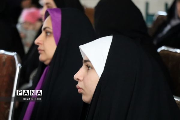 اردوی راهیان نور فرهنگیان ناحیه یک بهارستان