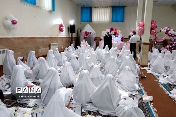 برگزاری جشن عبادت دختران دبستان ۲۲بهمن دو ناحیه یک شهرری