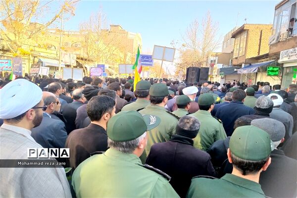جشن سالروز ورود حضرت امام خمینی ره به میهن و گلبانگ انقلاب در کاشمر