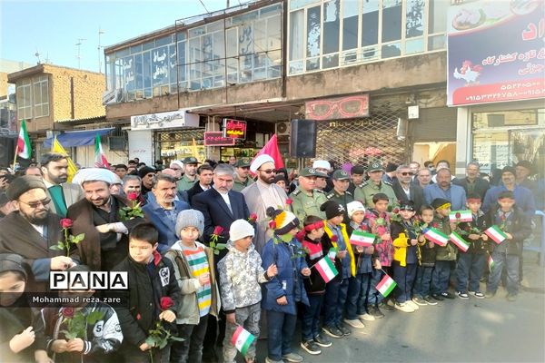 جشن سالروز ورود حضرت امام خمینی ره به میهن و گلبانگ انقلاب در کاشمر