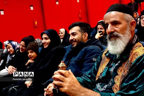 چهل و دومین جشنواره بین‌المللی فیلم فجر در سینما نسیم بهارستان‌دو