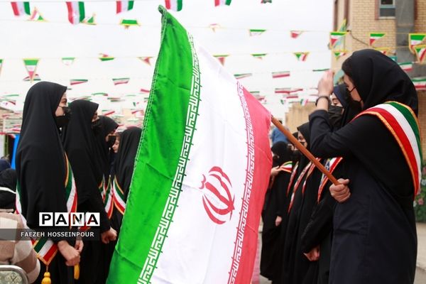 برگزاری مراسم پرشور گلبانگ انقلاب در بهارستان‌دو