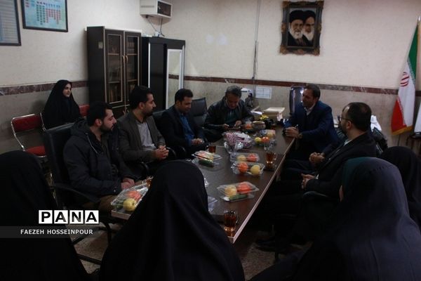 برگزاری مراسم پرشور گلبانگ انقلاب در بهارستان‌دو