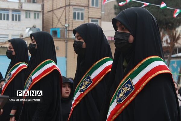 برگزاری مراسم پرشور گلبانگ انقلاب در بهارستان‌دو