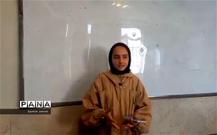 نگاه دانش‌آموزان دختر رودهن به جایگاه زن در جامعه/فیلم