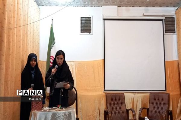 یادواره شهدا در دبیرستان فجر اسلام منطقه ۱۳