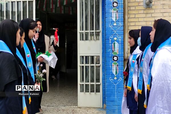 آموزش مهارت‌های پیشتازان سازمان دانش آموزی بجنورد