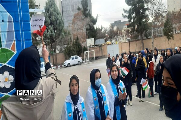 آموزش مهارت‌های پیشتازان سازمان دانش آموزی بجنورد