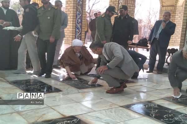غبار رویی مزار شهدا و رژه موتوری  در شهرستان خلیل آباد 