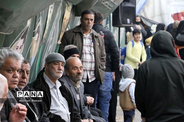 مراسمی در جوار مزار شهید گمنام بوستان شهدای آذر قم