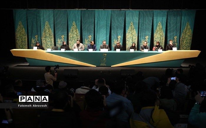 جواد عزتی: «تمساح خونی» می‌خواهد مردم را با سینما آشتی دهد