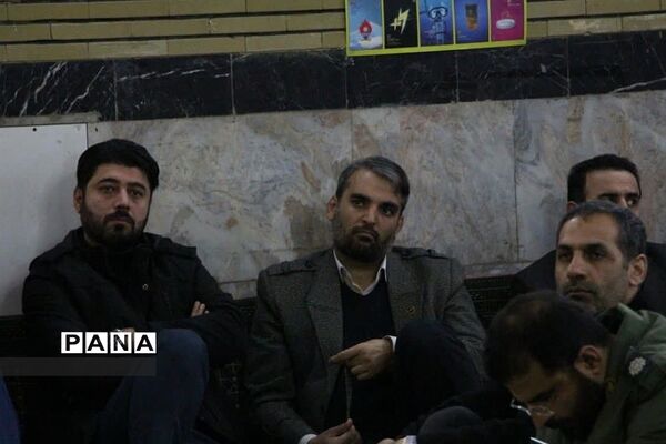 نماز جمعه رودهن با حضور مدیرکل آموزش و پرورش شهرستان‌های استان تهران