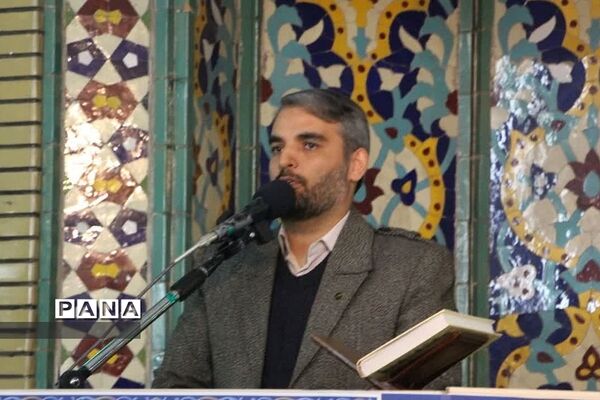 نماز جمعه رودهن با حضور مدیرکل آموزش و پرورش شهرستان‌های استان تهران