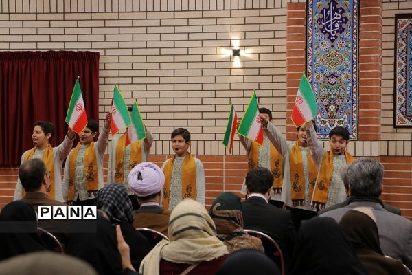 آیین بهره برداری همزمان ۹۵۰ فضای آموزشی و پرورشی در منطقه ۱۸ تهران