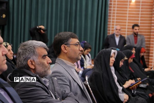 آیین بهره برداری همزمان ۹۵۰ فضای آموزشی و پرورشی در منطقه ۱۸ تهران