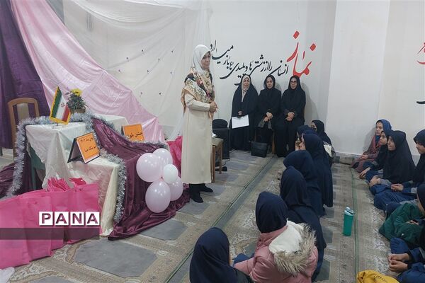 جشن تکلیف  دبستان دخترانه ۹ دی  در دبیرستان دخترانه صبا شهرستان قدس