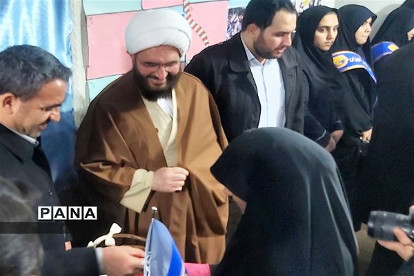 انقلاب اسلامی همچنان در مسیر فتح قله‌هاست