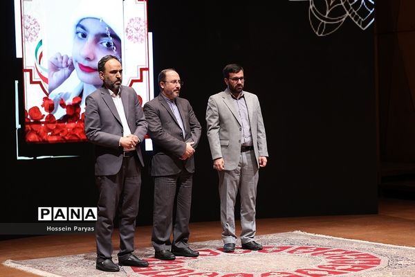 دومین دوره جایزه قلم مقدس، نماد روزنامه‌نگاری انقلاب اسلامی