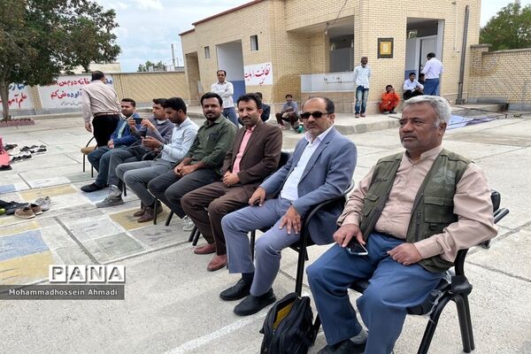 تماشاخانه سیار و ایجاد شور و نشاط در دانش‌آموزان