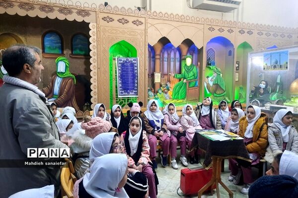 بازدید دانش‌آموزان ناحیه دو شهرری از آسمان‌نما و موزه حرم حضرت عبدالعظیم (ع)
