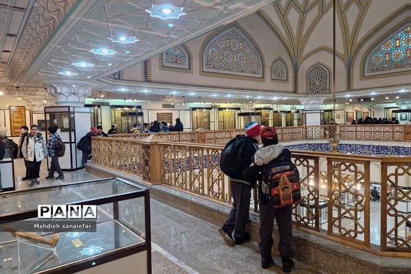 بازدید دانش‌آموزان ناحیه دو شهرری از آسمان‌نما و موزه حرم حضرت عبدالعظیم (ع)