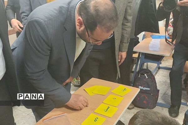 حضور وزیر آموزش و پرورش و مسئولین استانی در افتتاحیه مدارس نوساز شهریار