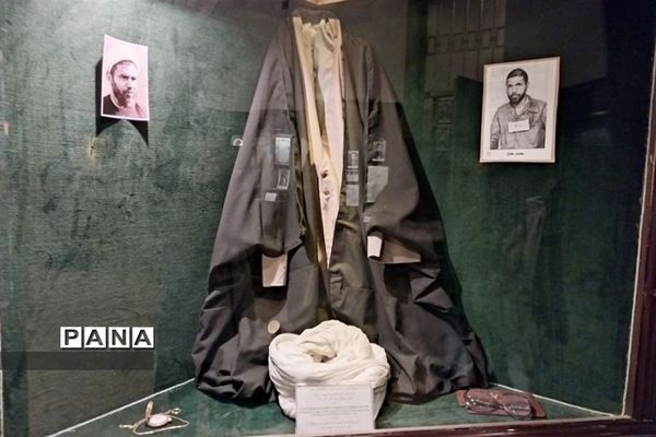 اردوی دانش‌آموزان دبیرستان امامت پاکدشت به موزه عبرت