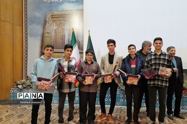 تقدیر از رتبه‌های برترآموزشگاه علامه طباطبایی در ناحیه 2 شهرری