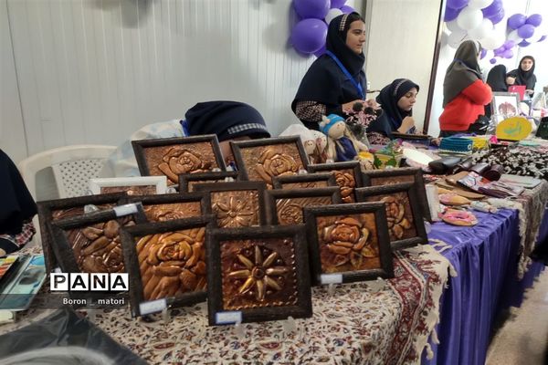نمایشگاه بزرگ دست‌سازهای هنرجویان هنرستان های نواحی ۴ گانه اهواز