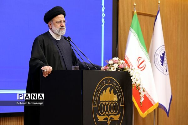 مراسم تجلیل از مدال‌آوران المپیادهای علمی جهانی و احیای باشگاه دانش‌پژوهان جهان