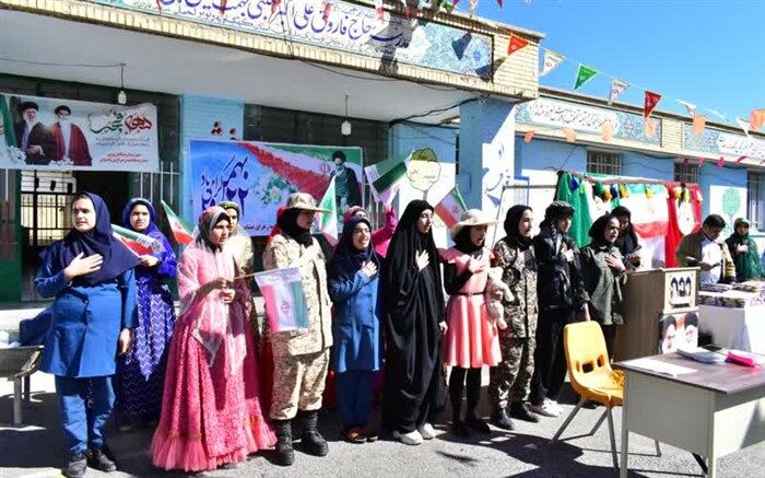 دهه  فجر یادآور رهایی ملت ایران از ظلم و استکبار جهانی است