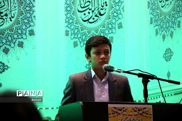 برگزاری میزخدمت به‌مناسبت دهه فجر در قرچک