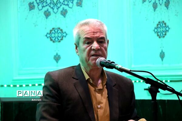 برگزاری میزخدمت به‌مناسبت دهه فجر در قرچک