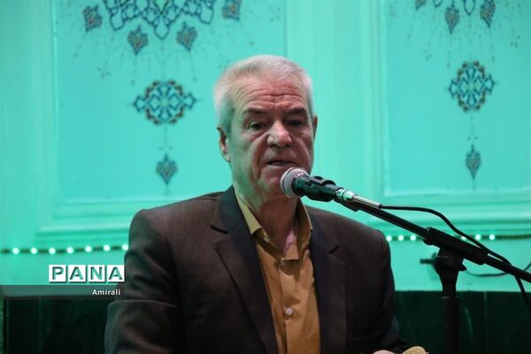 برگزاری میزخدمت به‌مناسبت دهه فجر در قرچک