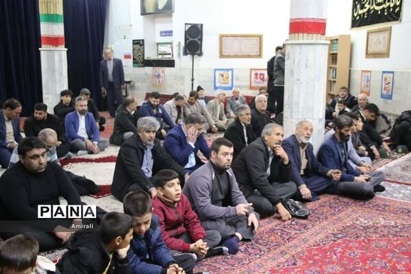 برگزاری میزخدمت به‌مناسبت دهه فجر در قرچک