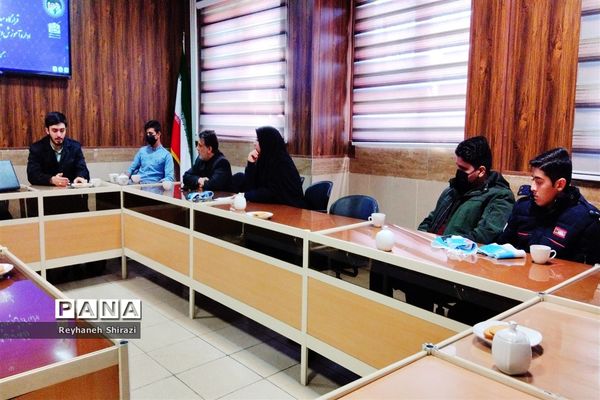 نشست دبیران قرارگاه ۱۴صفر۲درآموزش و پرورش منطقه رضویه