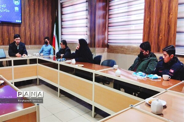نشست دبیران قرارگاه ۱۴صفر۲درآموزش و پرورش منطقه رضویه