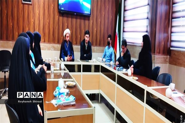 نشست دبیران قرارگاه ۱۴صفر۲درآموزش و پرورش منطقه رضویه