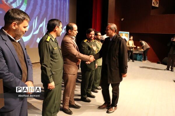 همایش تجلیل از دست‌اندرکاران اردوهای راهیان نور دختران در قم-2