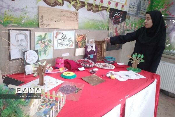 برگزاری مانور یاوران انقلاب در دبیرستان حجاب ناحیه یک شهرری