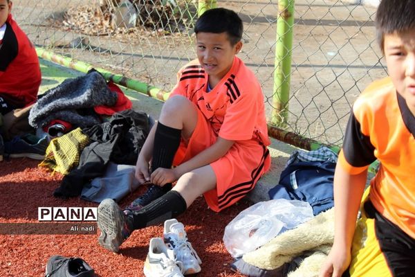 برگزاری مسابقات فوتبال ابتدایی در مدرسه الجواد شهر جوادآباد