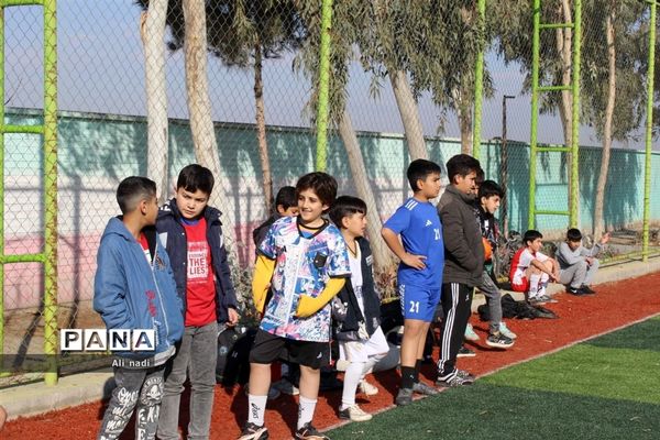برگزاری مسابقات فوتبال ابتدایی در مدرسه الجواد شهر جوادآباد
