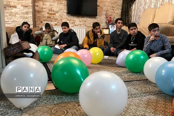 جشن تولد شهید مصطفی اقبالی در ویژه برنامه «جشن انقلاب»